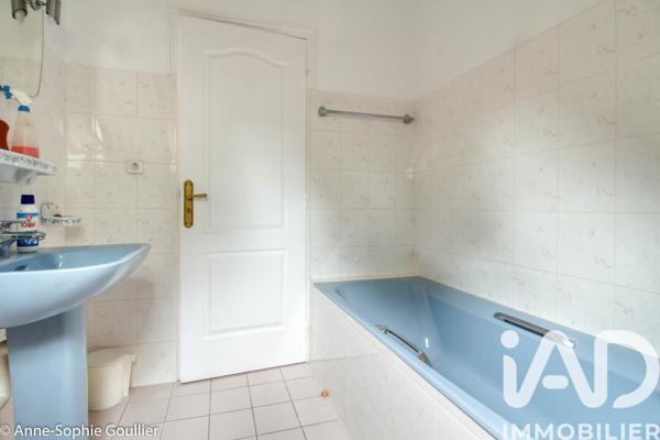 Maison à vendre 7 pièces 167 m² Saint-Leu-la-Forêt