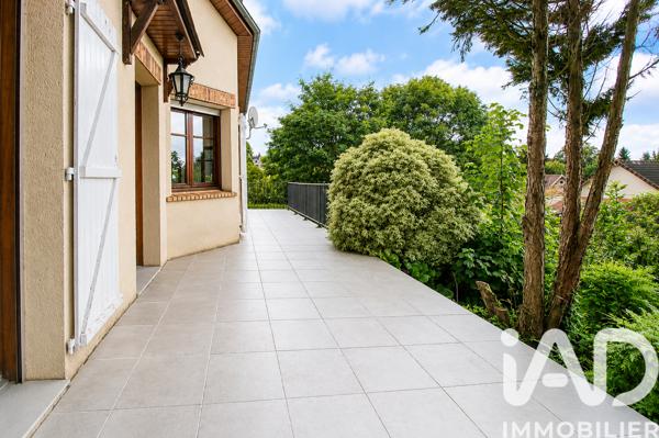 Maison à vendre 7 pièces 167 m² Saint-Leu-la-Forêt