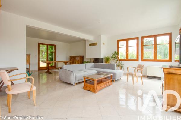 Maison à vendre 7 pièces 167 m² Saint-Leu-la-Forêt