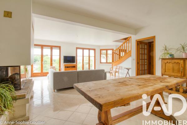 Maison à vendre 7 pièces 167 m² Saint-Leu-la-Forêt