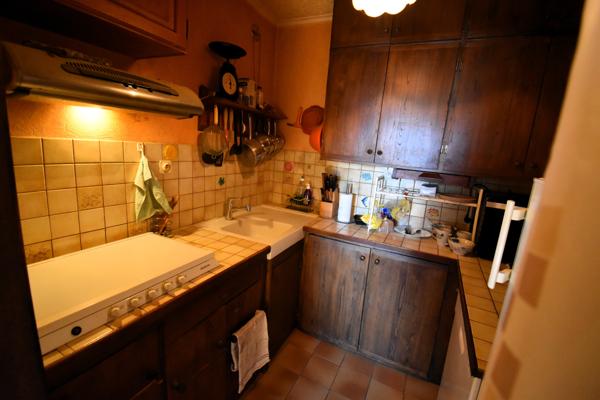 Maison ensoleillée sur les hauteurs de Plampinet – 3 chambres, jardin, garage et cadre alpin exceptionnel