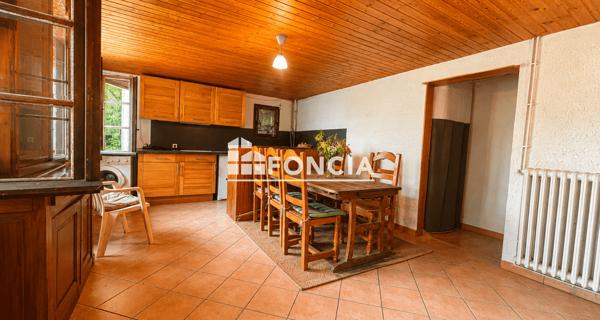 À vendre Maison 5 pièces 144 m² - La Salle-les-alpes 05240