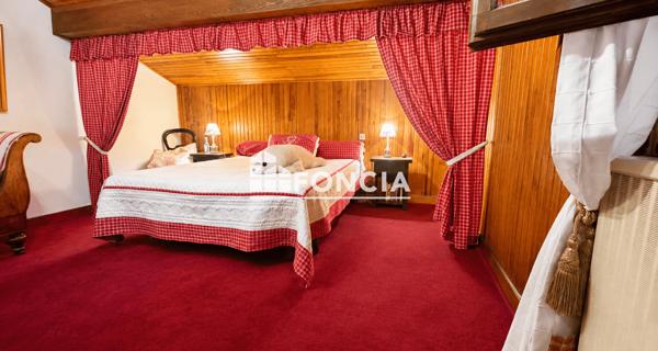 À vendre Maison 5 pièces 144 m² - La Salle-les-alpes 05240