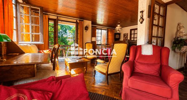 À vendre Maison 5 pièces 144 m² - La Salle-les-alpes 05240
