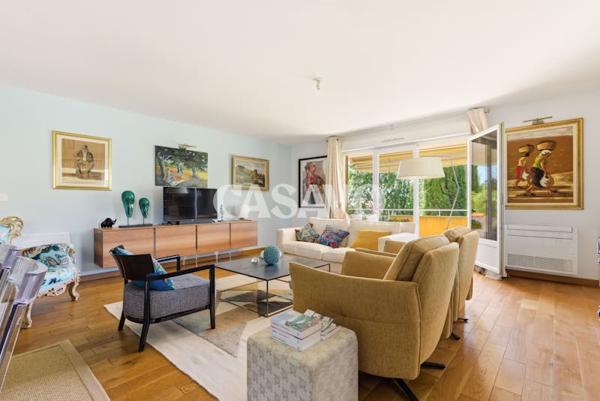 Vente Appartement 3 pièces de 95m² - 13540 Aix-en-Provence