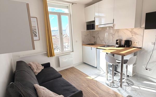 Appartement à louer    1 pièce •  Créteil