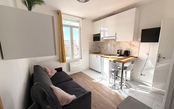 Appartement à louer    1 pièce •  Créteil