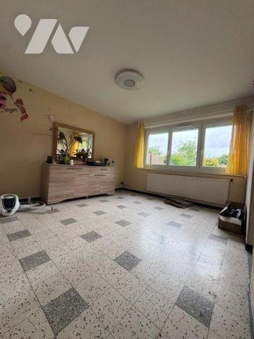 Maison à vendre sur la commune de CONDE SUR ESCAUT

Cette maison semi mitoyenne comprend une ...