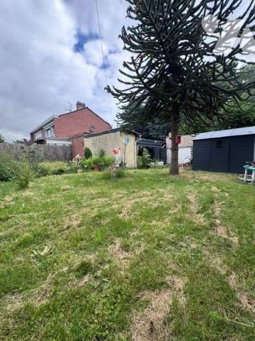 Maison à vendre sur la commune de CONDE SUR ESCAUT

Cette maison semi mitoyenne comprend une ...