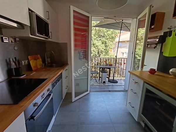 Les Playes. Appartement T3 de 60m² avec deux extérieurs et une place de parking.