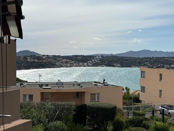 Appartement Bandol Studio VUE MER avec parking privé