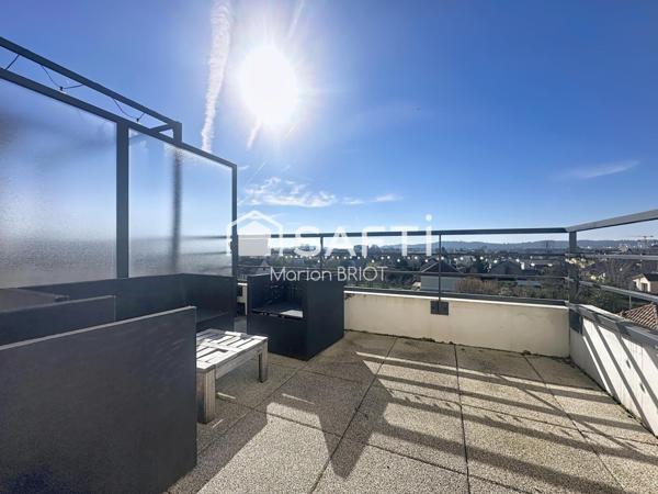 Appartement 3 pièces, deux chambres, TERRASSE