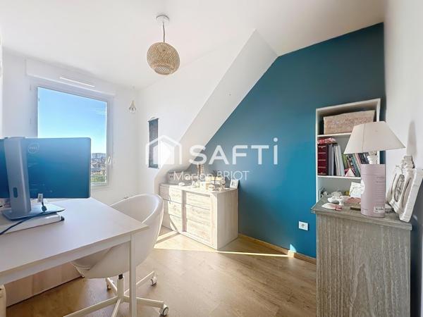 Appartement 3 pièces, deux chambres, TERRASSE