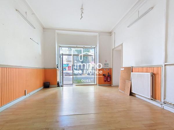 À VENDRE  MURS COMMERCIAUX NANTES CENTRE 66 m²  EMPLACEMENT PREMIUM