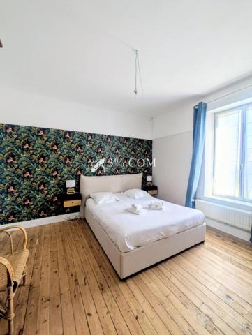 Maison 11 pièce(s) 7 chambre(s) 210 m²