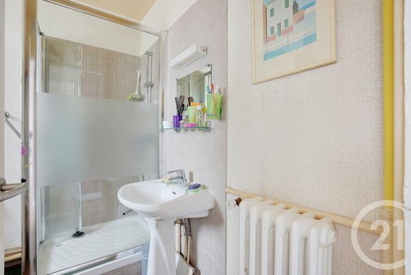 Appartement F3 à vendre  3 pièces - 61,54 m2 PARIS - 75020