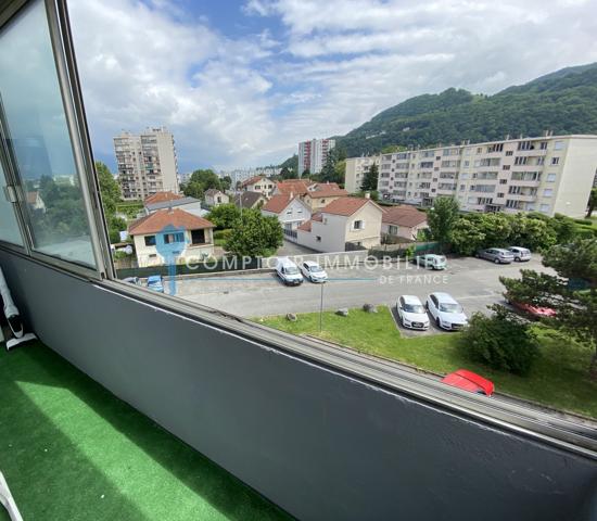 Appartement
                                                                                                                                                                                                                                                                                                                        4 pièce(s)                                                                                                                                                                                                          3 chambre(s)                                                                                                                                                                                                          62  m²