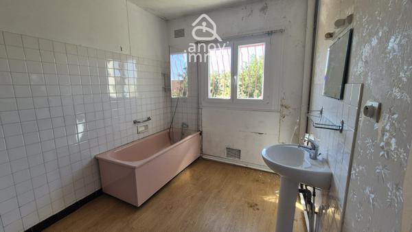Appartement
                                                                                                                                                                                                                                                                                                                        2 pièce(s)                                                                                                                                                                                                          1 chambre(s)                                                                                                                                                                                                          57.8  m²