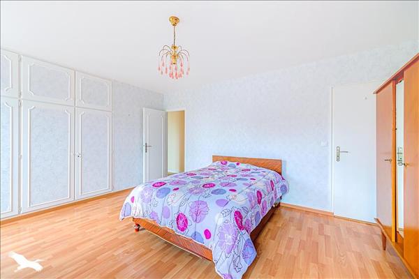 Maison à vendre |  Créon |  9 pièces | 220 m²