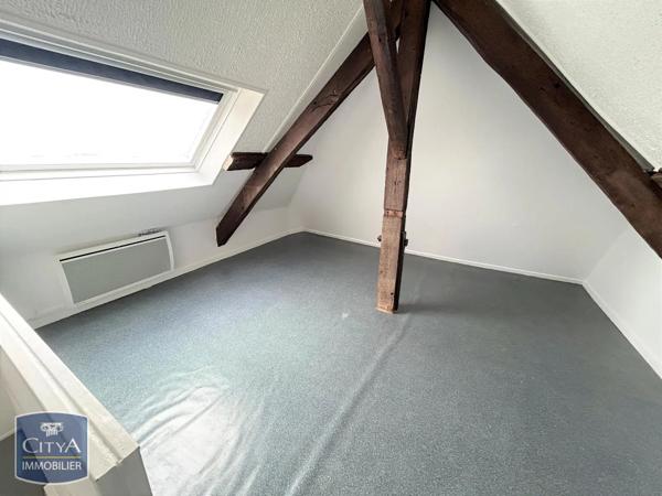 Appartement à louer 2 pièces 34.67m² Saint-Quentin (02100)