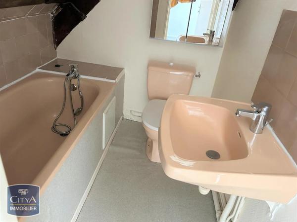 Appartement à louer 2 pièces 34.67m² Saint-Quentin (02100)