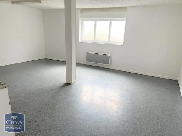 Appartement à louer 2 pièces 34.67m² Saint-Quentin (02100)