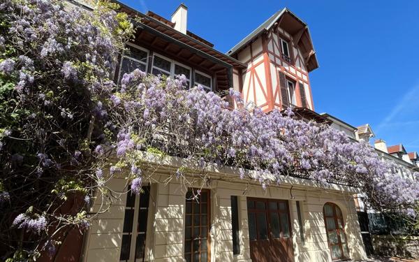 Maison à vendre    10 pièces • 232 m2 Vincennes