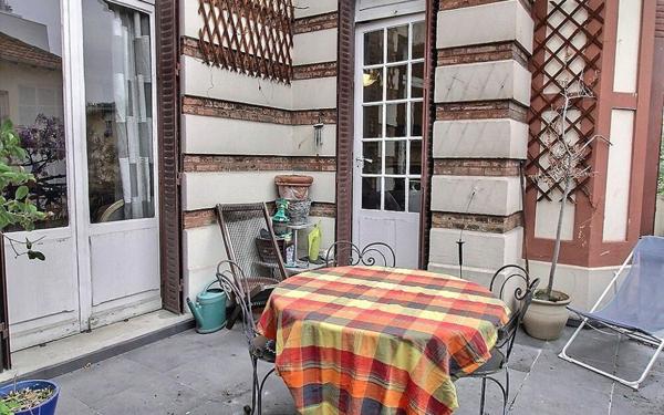 Maison à vendre    10 pièces • 232 m2 Vincennes