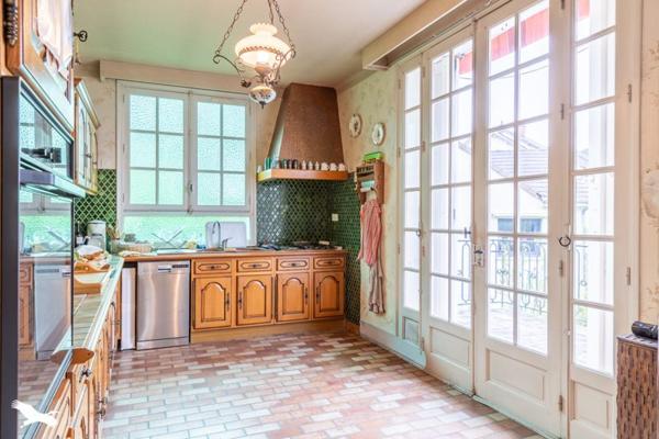 Maison à vendre |  Brive-la-Gaillarde |  8 pièces | 196 m²