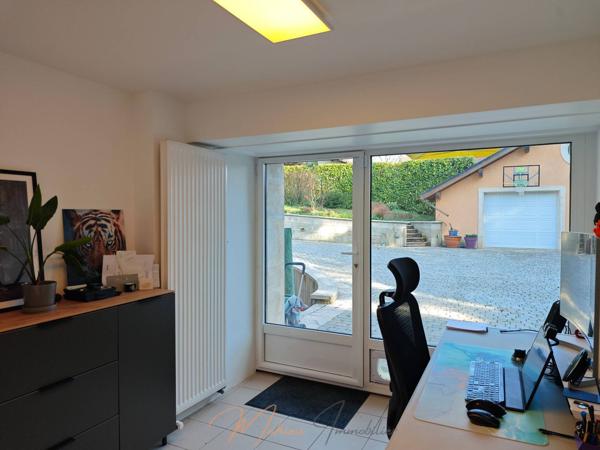 Maison 8 pièces 250m² à vendre à Cessy 01170