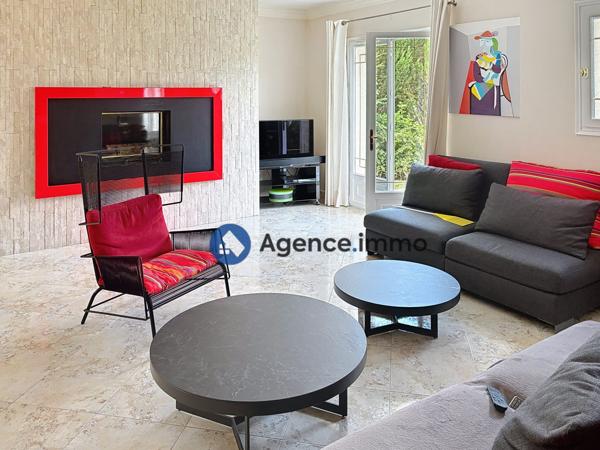 À vendre - Maison, 6 pièces située à Saint-Antoine-du-Rocher (37360)