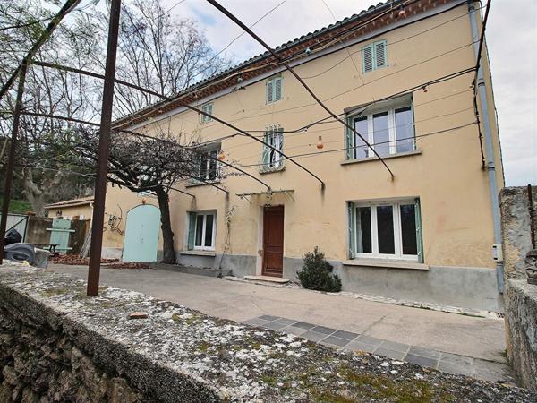 Mas Sauveterre 6 pièce(s) 170 m2