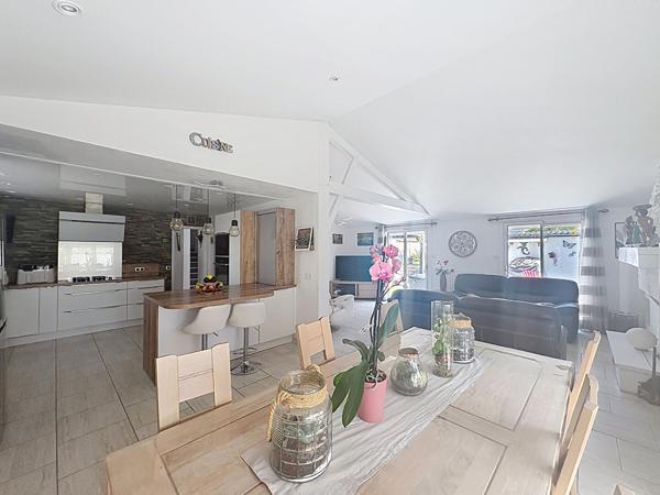 Exclusivité NESTENN Challans - Maison 3 Chambres + bureau avec piscine à CHALLANS