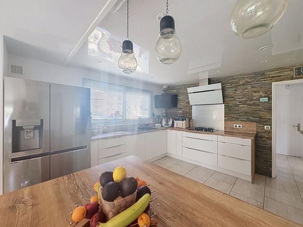 Exclusivité NESTENN Challans - Maison 3 Chambres + bureau avec piscine à CHALLANS