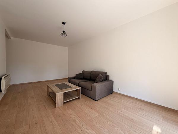 Nantes Sud : Route de Vertou Appartement T3 avec balcon et parking
