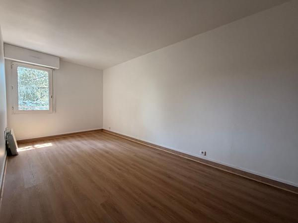 Nantes Sud : Route de Vertou Appartement T3 avec balcon et parking