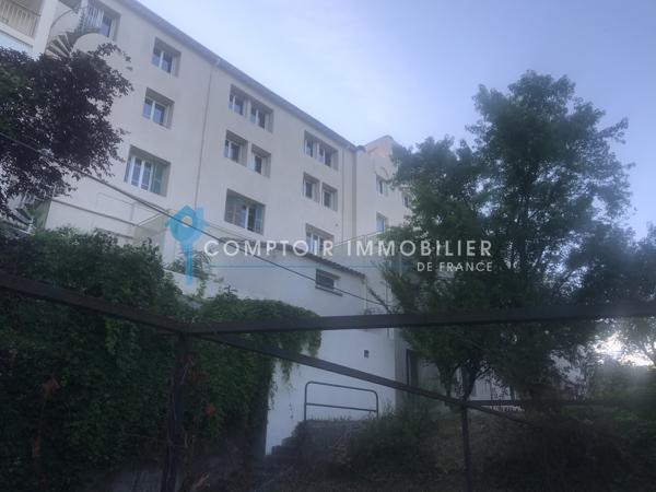 Immeuble
                                                                                                                                                
                                                                                                                                                
                                                                                                                                                
                                                    
                                                                                                                                                                                                                                                                                                                        2300  m²                                                                                                                                                                                                         3 etage(s)