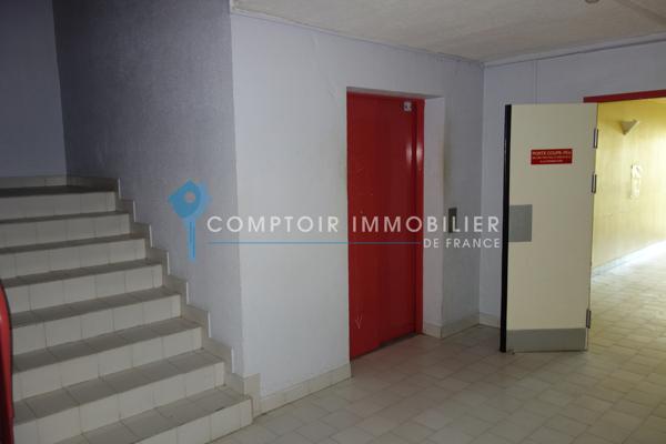 Immeuble
                                                                                                                                                
                                                                                                                                                
                                                                                                                                                
                                                    
                                                                                                                                                                                                                                                                                                                        2300  m²                                                                                                                                                                                                         3 etage(s)