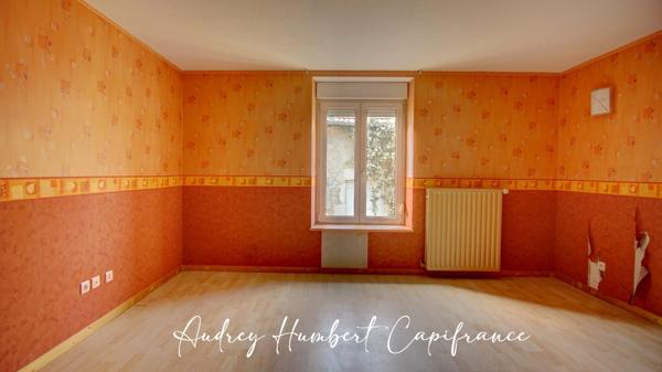 Maison à vendre 4 pièces VIGNEULLES LES HATTONCHATEL (55) - dépendance et garage - greniers aménageables