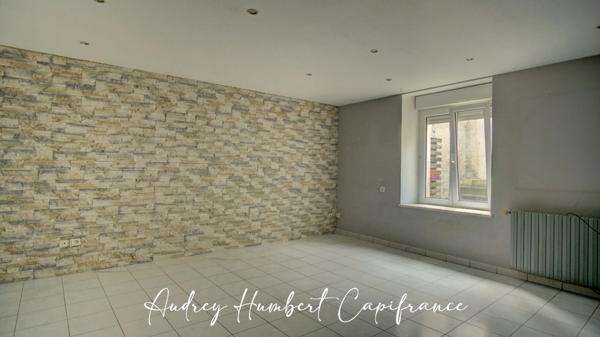 Maison à vendre 4 pièces VIGNEULLES LES HATTONCHATEL (55) - dépendance et garage - greniers aménageables