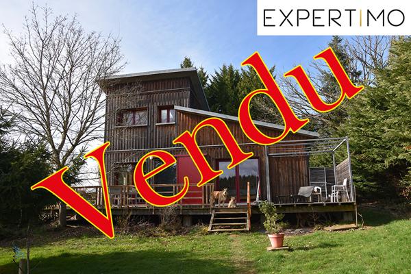 Sainte-Christine (63390) Maison passive de 95 m² sur 7 450 m² de terrain au calme