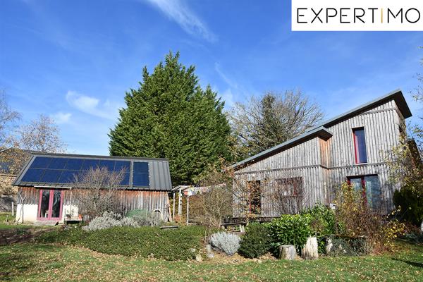Sainte-Christine (63390) Maison passive de 95 m² sur 7 450 m² de terrain au calme