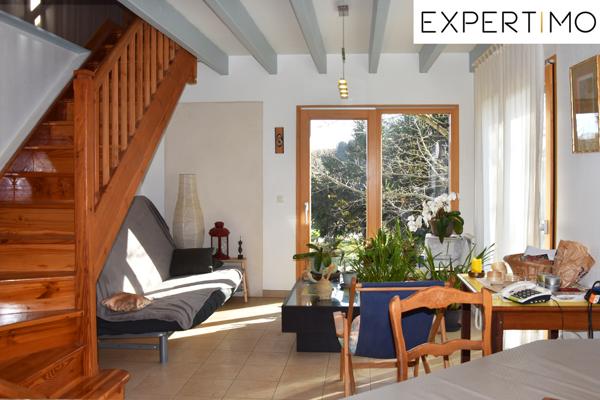 Sainte-Christine (63390) Maison passive de 95 m² sur 7 450 m² de terrain au calme