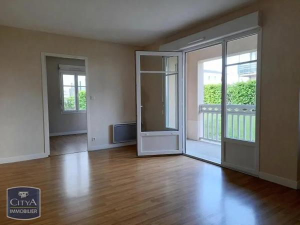 Appartement à louer 2 pièces 43.46m² Châteauroux (36000)