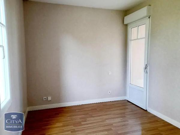 Appartement à louer 2 pièces 43.46m² Châteauroux (36000)