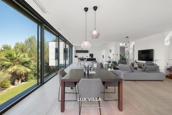 Montpellier (34000) Villa d’Exception Connectée à 5 mins de Montpellier – Vue imprenable