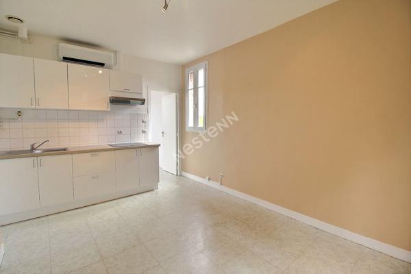 Appartement F2 en très bon état secteur gare d'Epernon