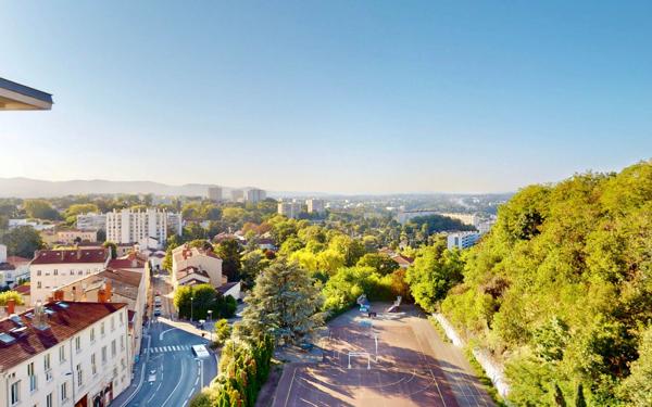 Appartement à vendre    3 pièces • 52,70 m2 Lyon 5