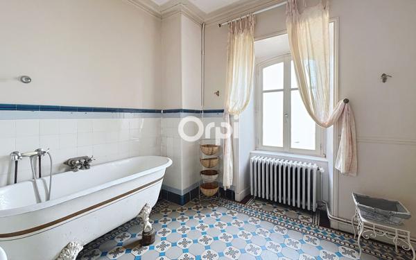 Maison à vendre    5 pièces • 145 m2 Chavagnac