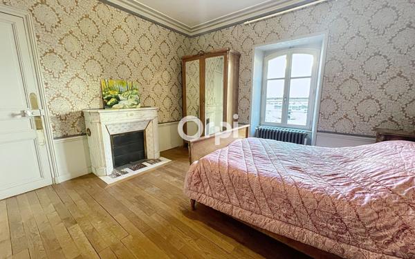 Maison à vendre    5 pièces • 145 m2 Chavagnac